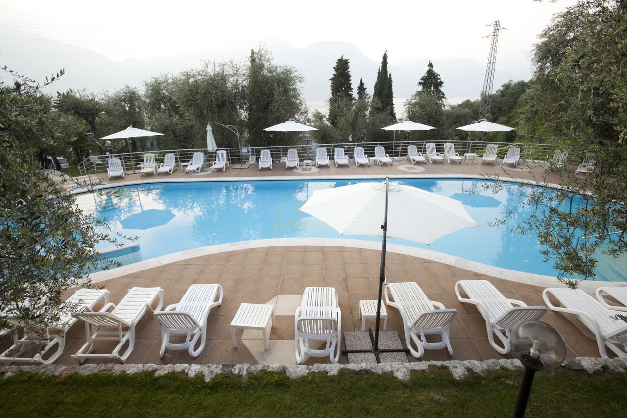 Villaggio Albergo Casa E Lago Brenzone sul Garda Exterior foto