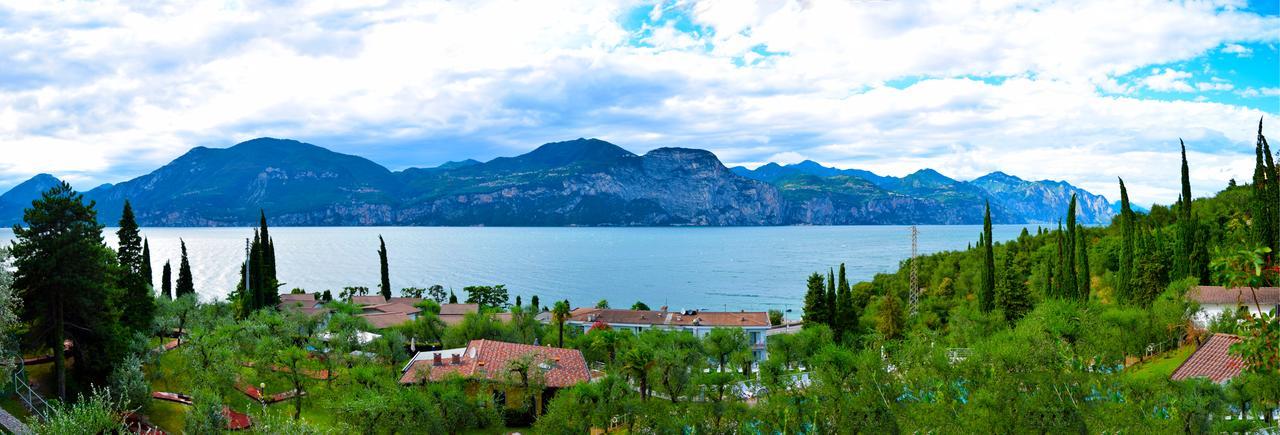Villaggio Albergo Casa E Lago Brenzone sul Garda Exterior foto